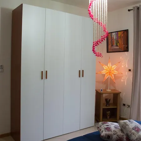 In Love Apartment *